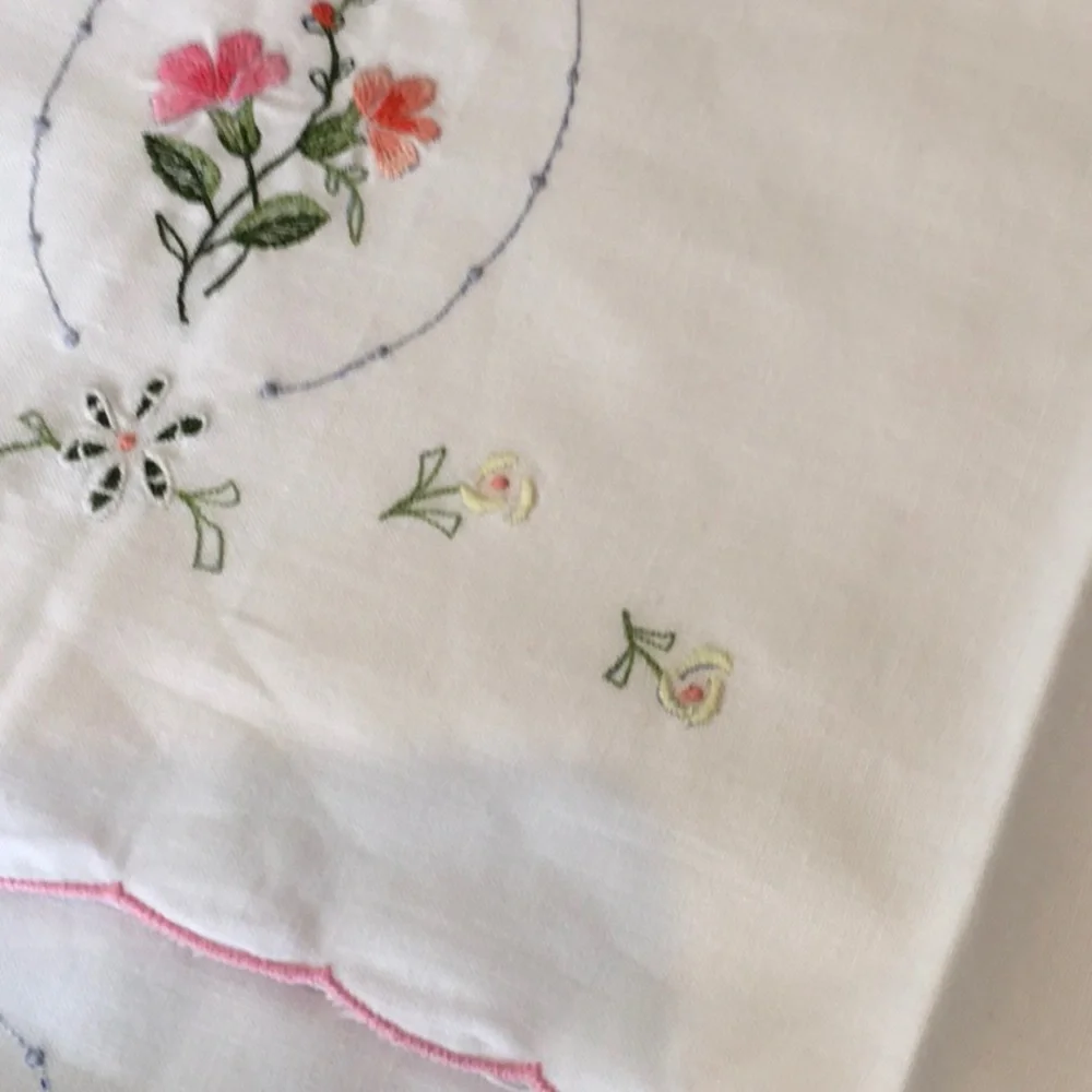 NWT 100% Cotton Embroidered Pillowcases Set of two